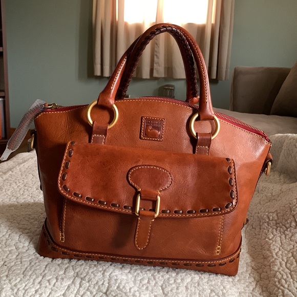 Dooney & Bourke Handbags - Dooney and Bourke Satchel